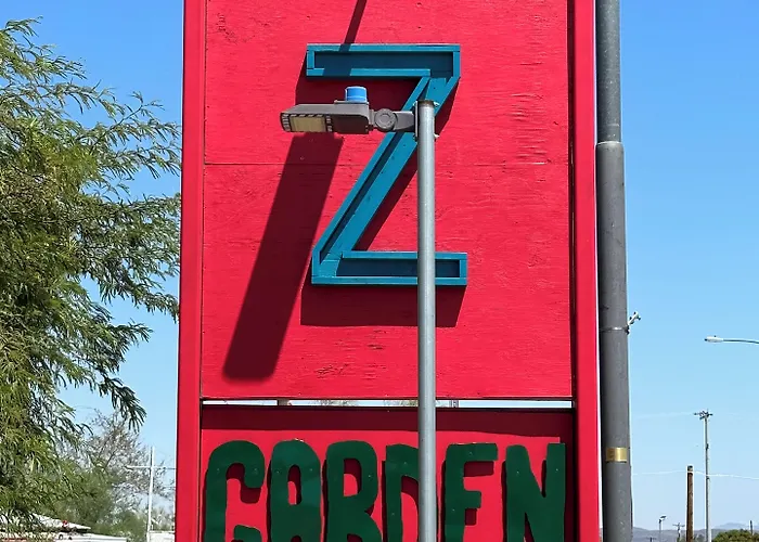 Motel Zee Garden *
